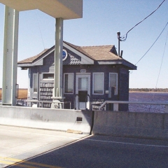operator-house-front
